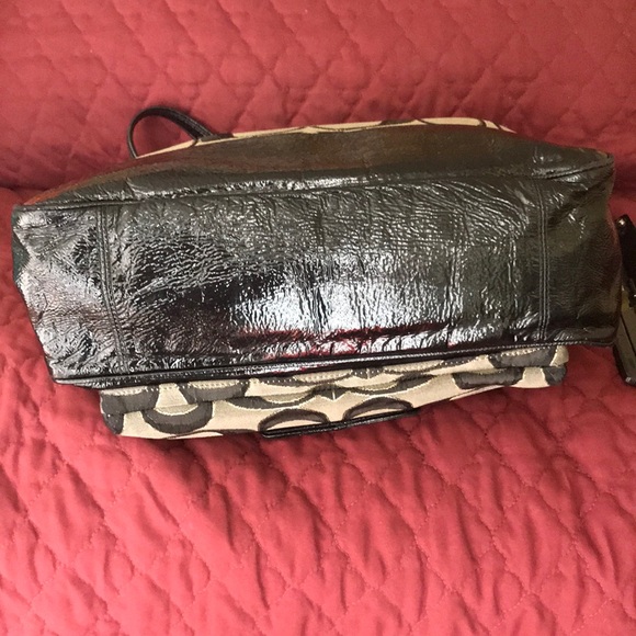 Coach poppy black with gold trim CC’s - Picture 3 of 6